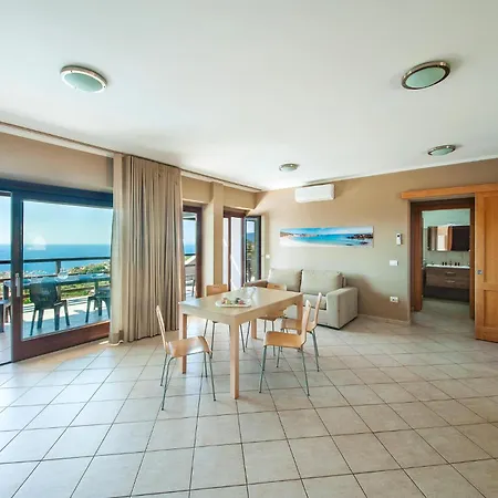 בית נופש Lovely In Trinitadagultu Ot With Wifi קוסטה פרדיסו
